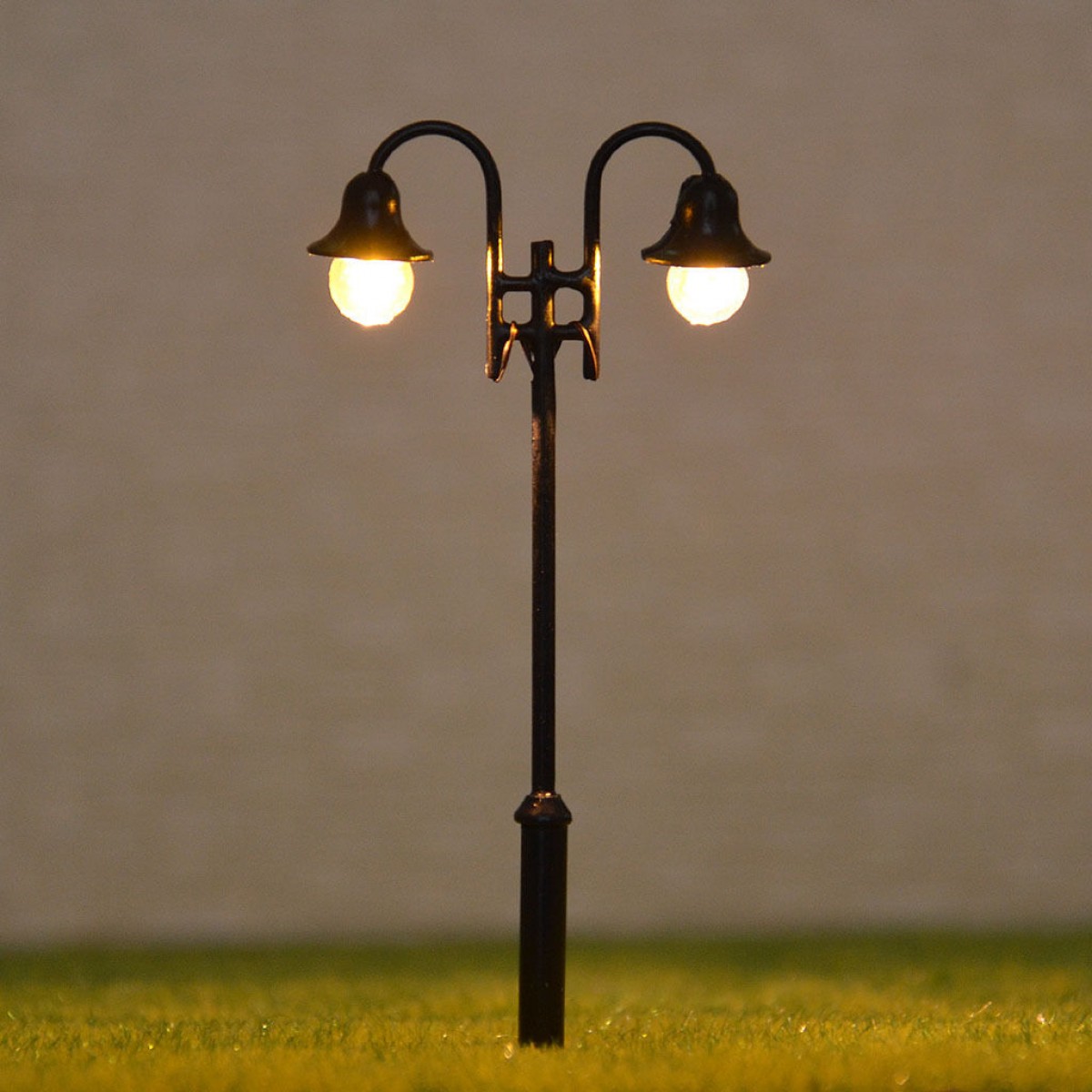 2 x OO HO gauge Lamp LEDs made Model Lamppost long life Lights No Melt #Y2610